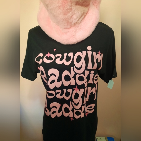 🩷#Cowgirl baddie t-shirt. Hat sold separately 🐎 - Picture 15 of 17